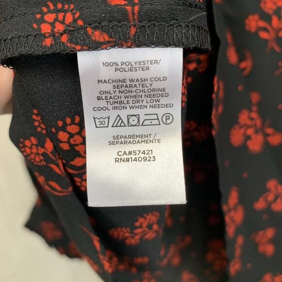 LOFT Petite Garden Ruffle Cuff Black Red Floral Long Sleeve Top Petite PXS NWT - Picture 6 of 7